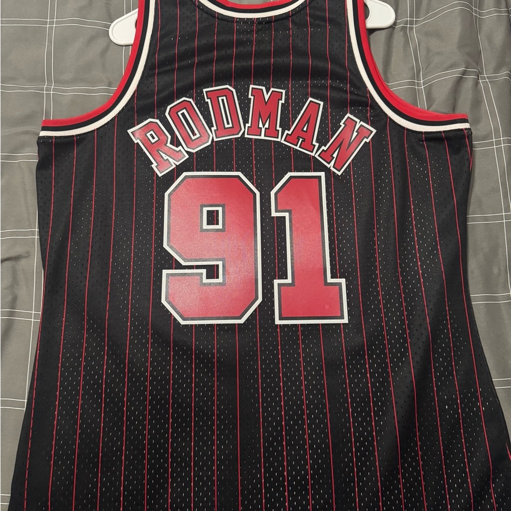 Dennis Rodman Mitchell & Ness jersey - Picture 2 of 4